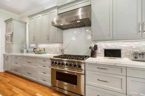 8 Center Street San Rafael CA 94901
