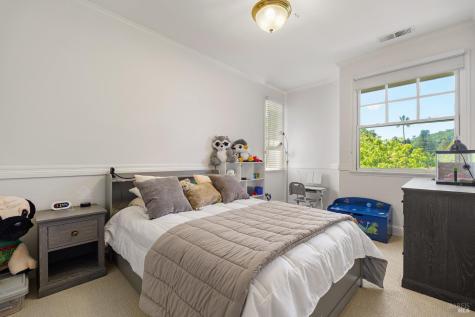 8 Center Street San Rafael CA 94901