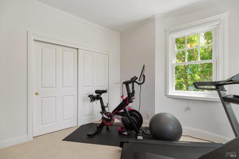 8 Center Street San Rafael CA 94901