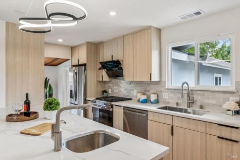 534 Rowland Boulevard Novato CA 94947
