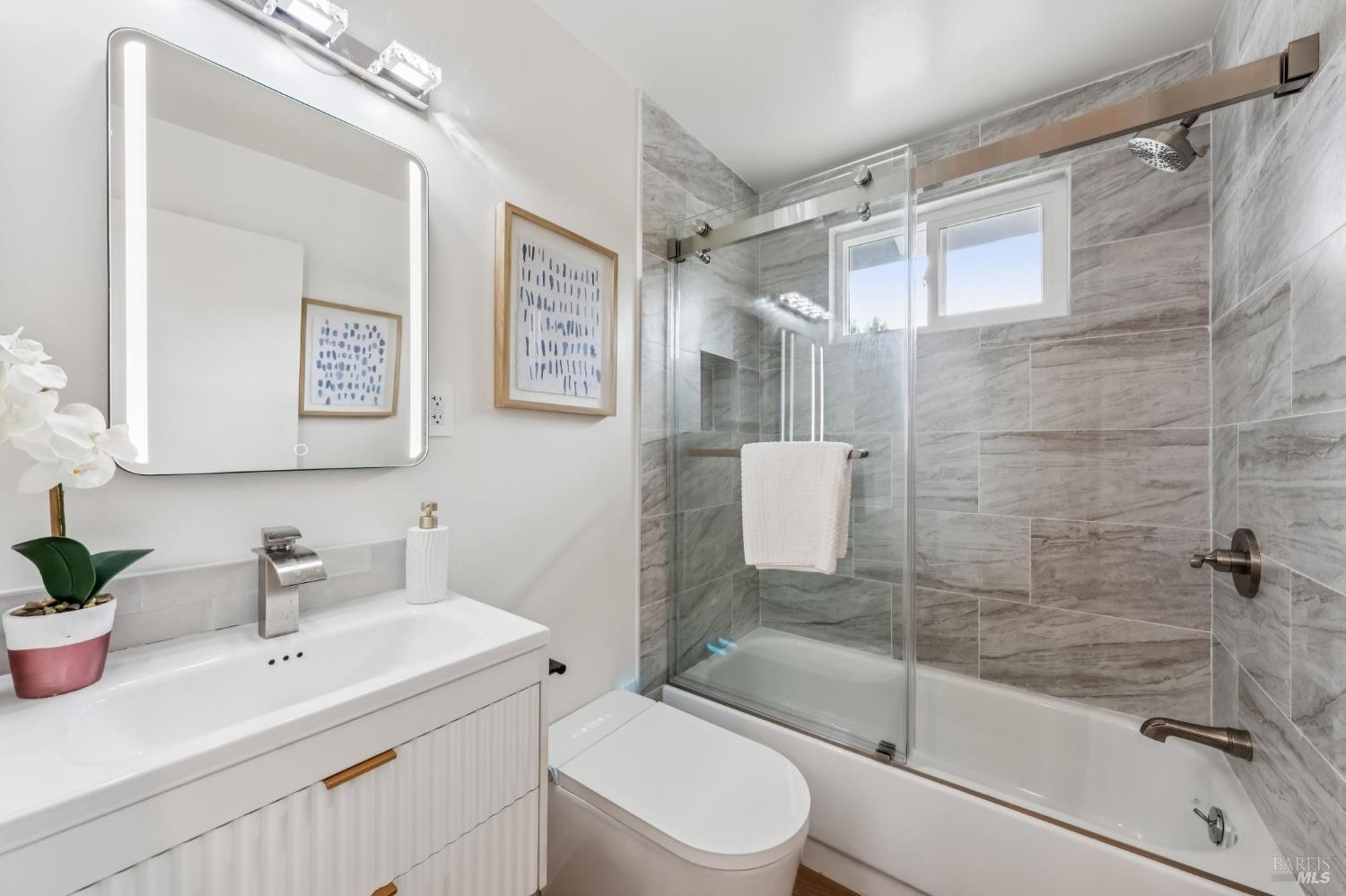 534 Rowland Boulevard Novato CA 94947
