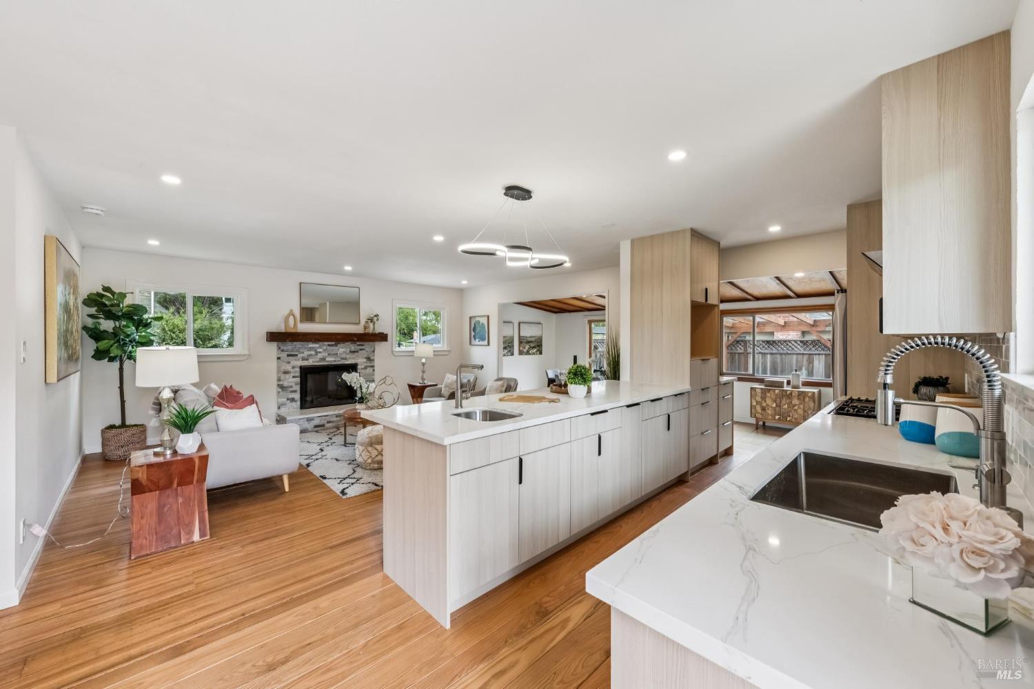 534 Rowland Boulevard Novato CA 94947