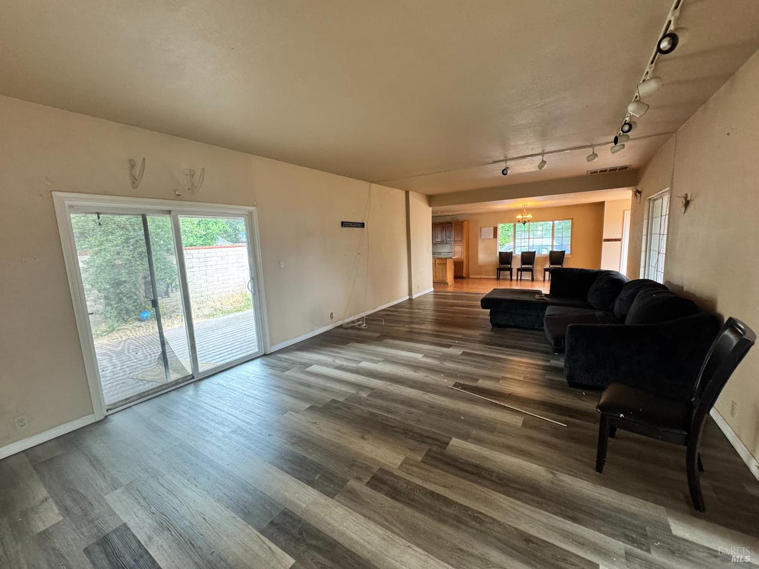 1740 Guerneville Road Santa Rosa CA 95403
