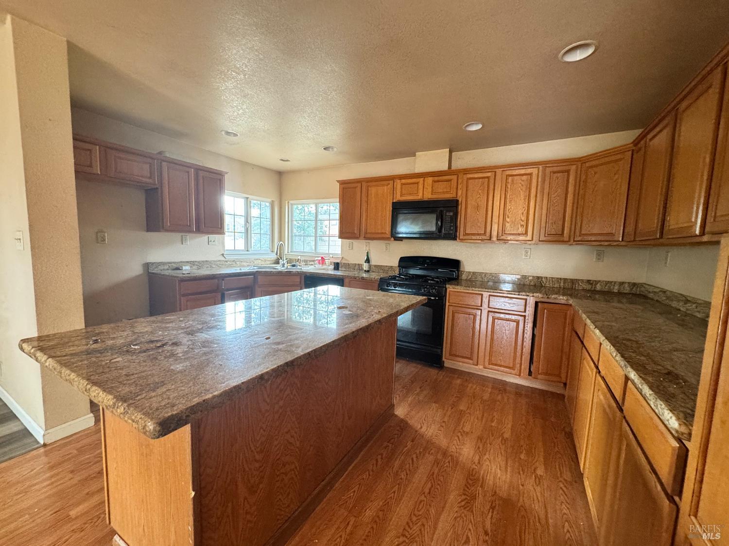1740 Guerneville Road Santa Rosa CA 95403