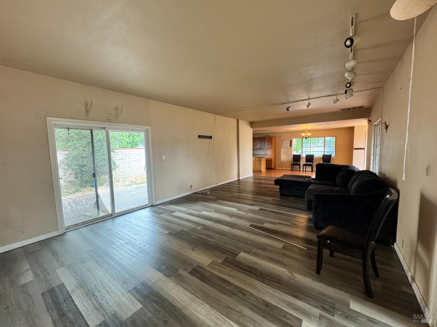 1740 Guerneville Road Santa Rosa CA 95403