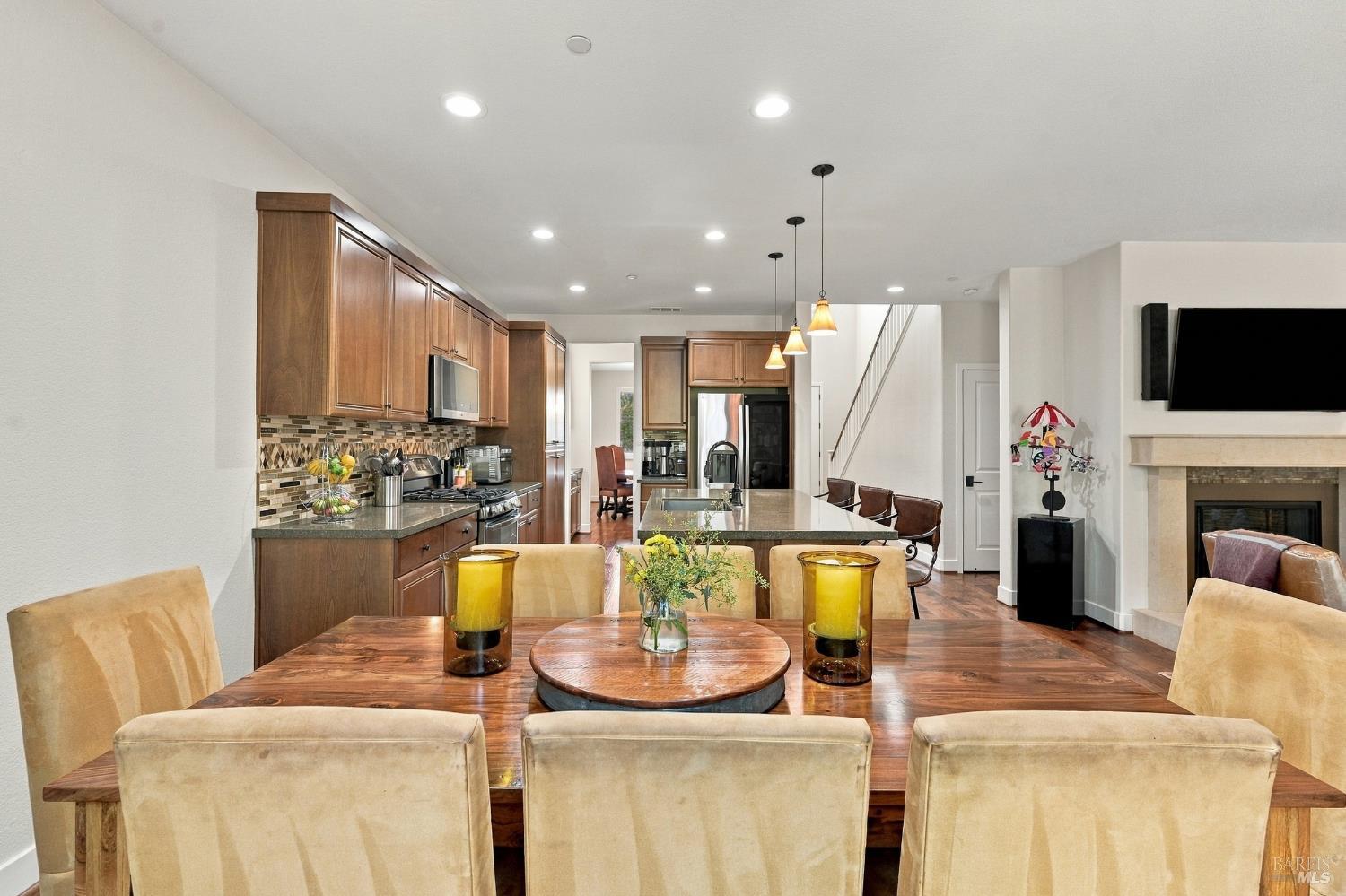 218 Saffron Court Napa CA 94559