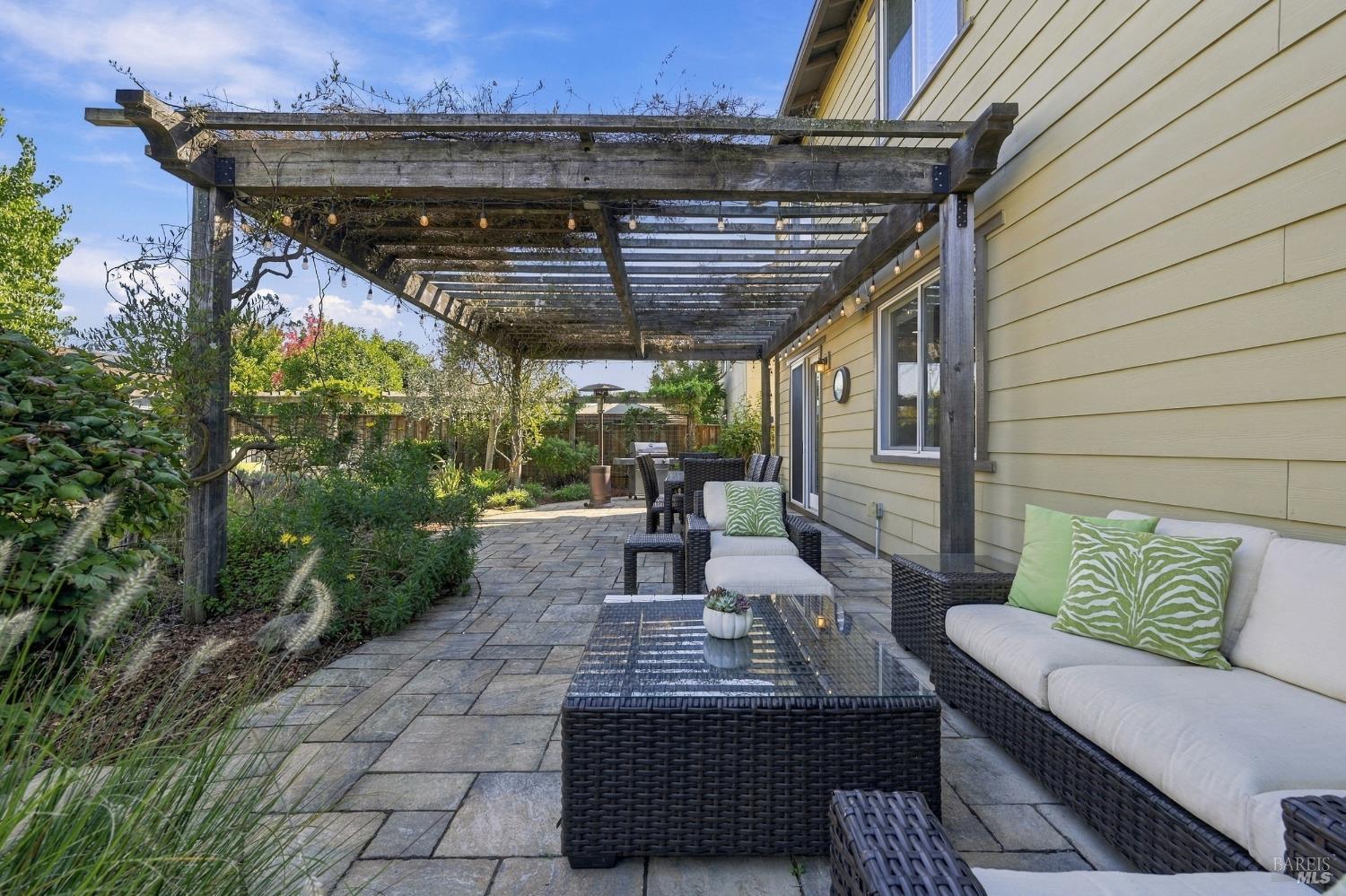 218 Saffron Court Napa CA 94559