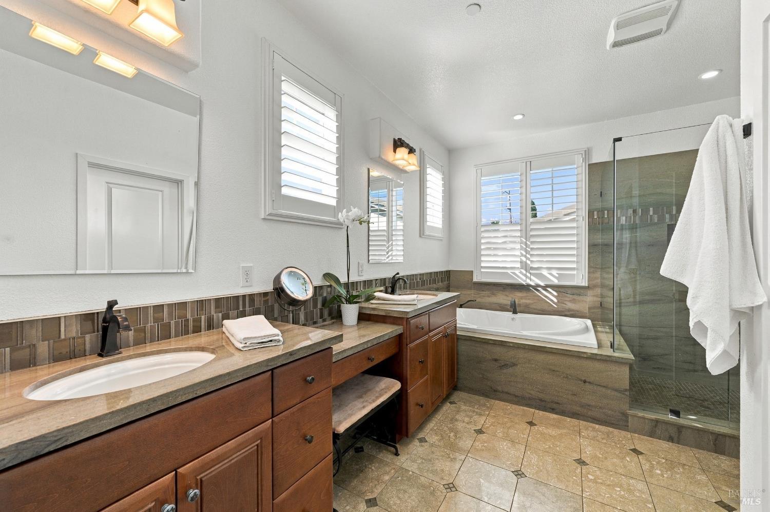 218 Saffron Court Napa CA 94559