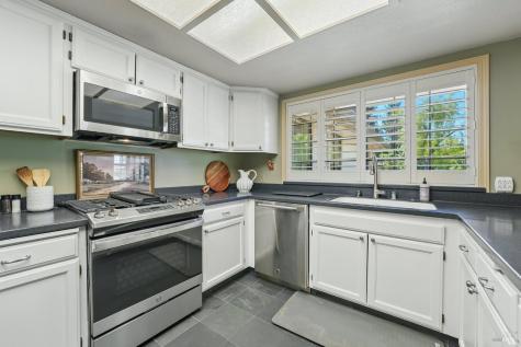 2520 Farrier Court Santa Rosa CA 95401