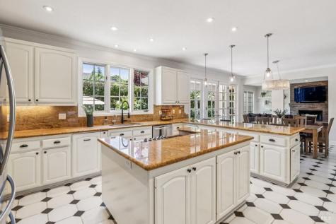 13 W Brooke Drive Novato CA 94947