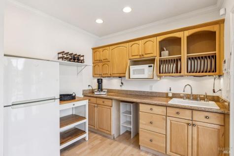 13 W Brooke Drive Novato CA 94947