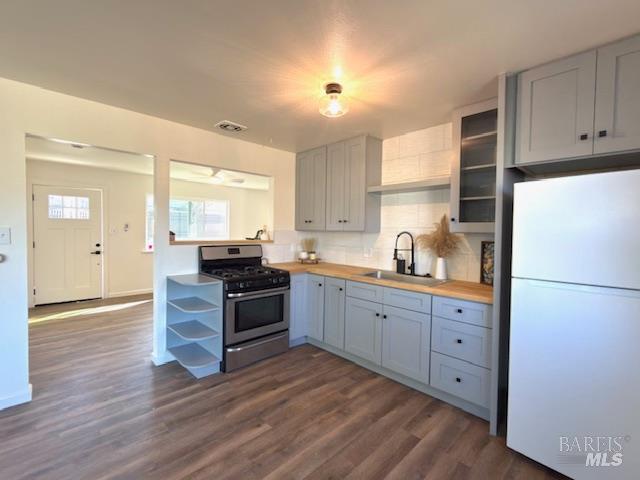 330 16th Street Lakeport CA 95453