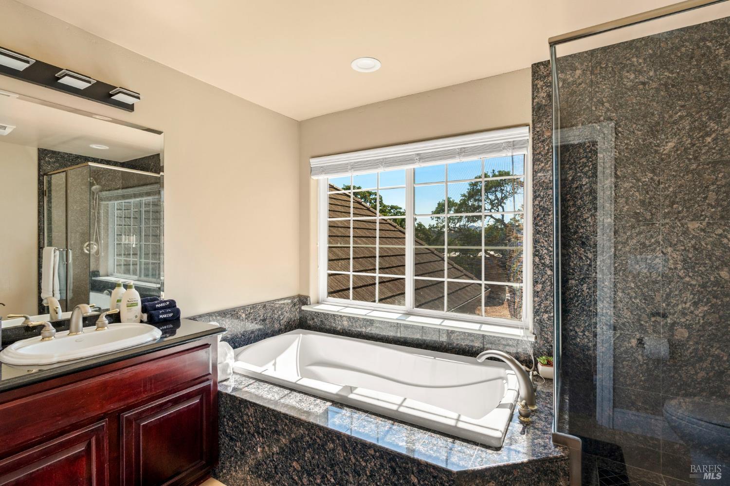 4192-4266 Stonefield Lane Fairfield CA 94534