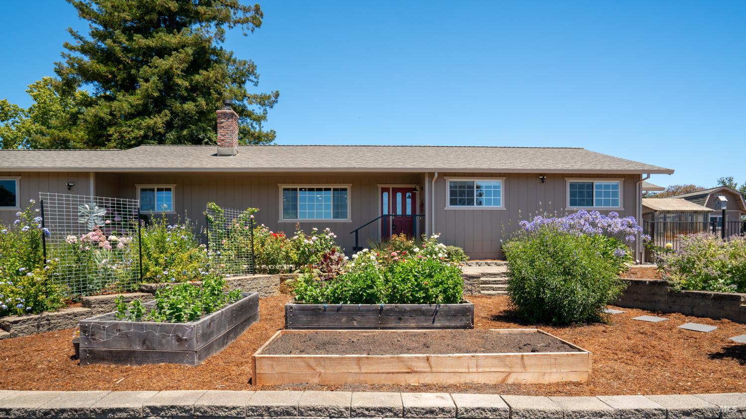 4175 Woodworth Road Sebastopol CA 95472