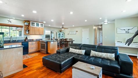 4175 Woodworth Road Sebastopol CA 95472