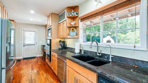 4175 Woodworth Road Sebastopol CA 95472