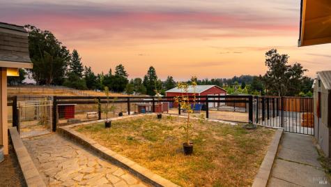 4175 Woodworth Road Sebastopol CA 95472