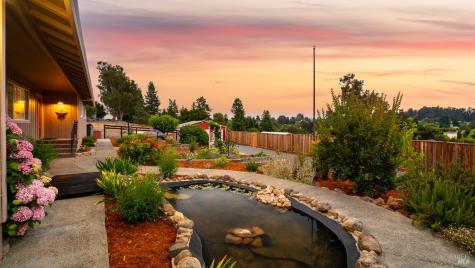 4175 Woodworth Road Sebastopol CA 95472