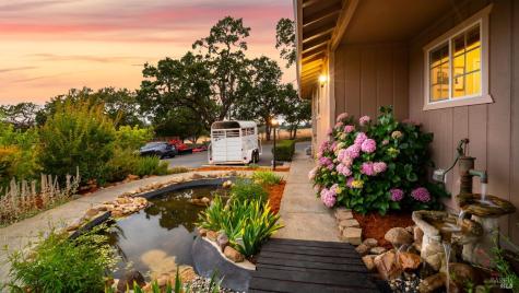 4175 Woodworth Road Sebastopol CA 95472