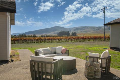 22033 Bonness Road Sonoma CA 95476