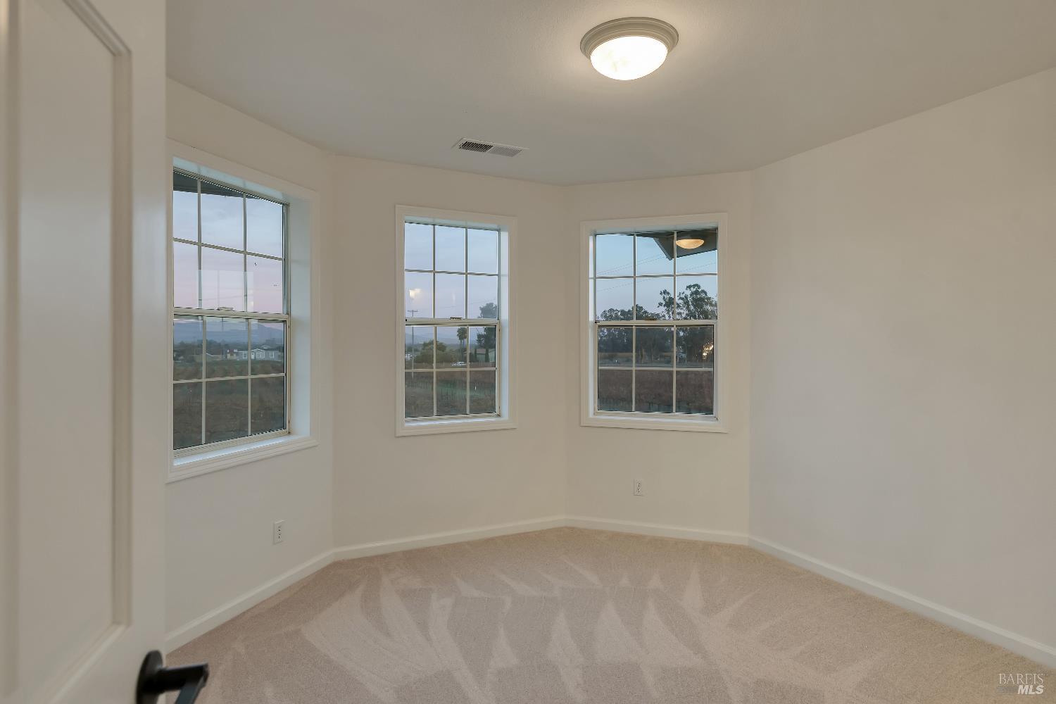 22033 Bonness Road Sonoma CA 95476