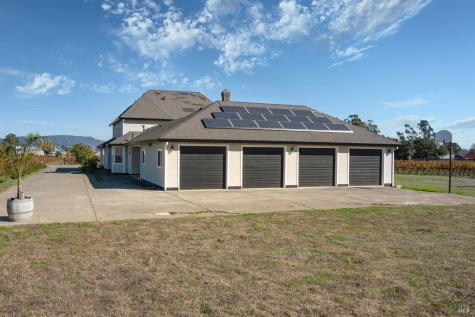 22033 Bonness Road Sonoma CA 95476