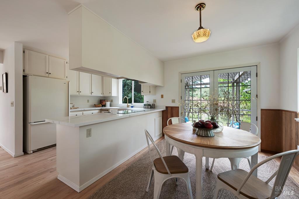 4542 Thomas Road Sebastopol CA 95472