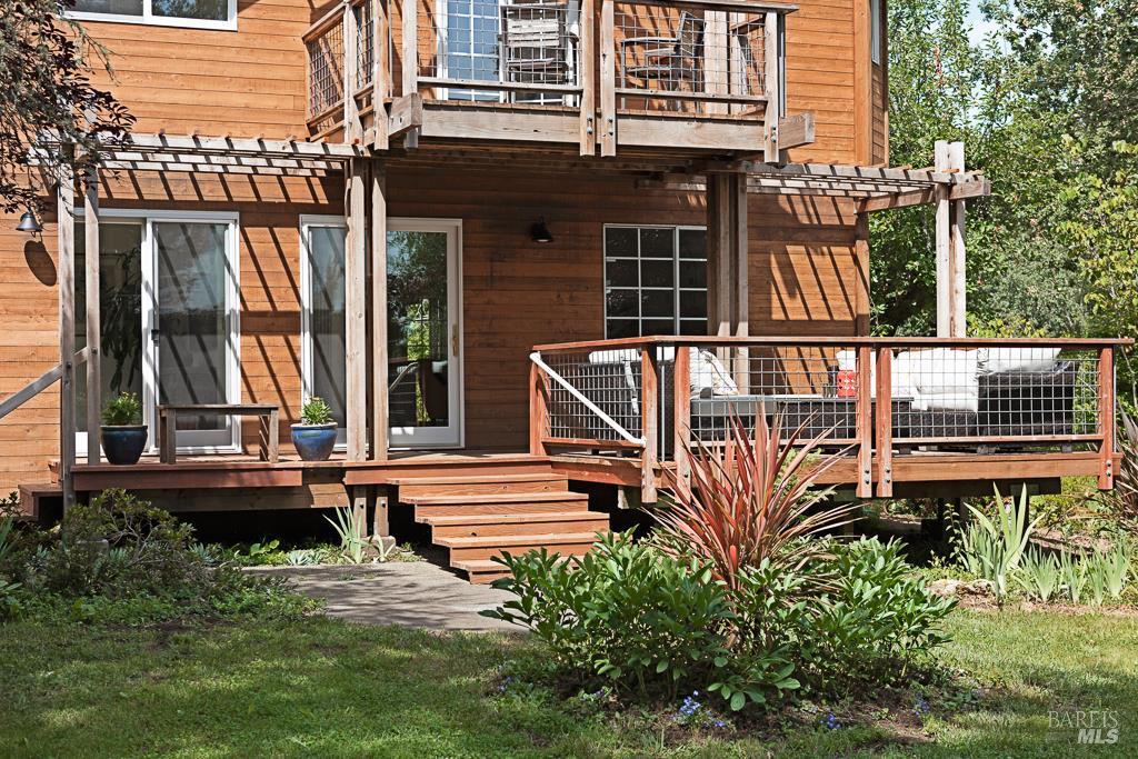 4542 Thomas Road Sebastopol CA 95472