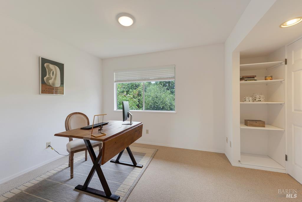 4542 Thomas Road Sebastopol CA 95472