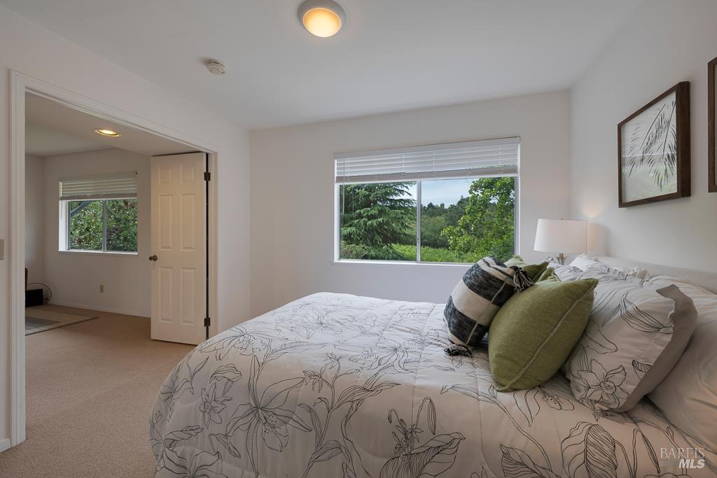 4542 Thomas Road Sebastopol CA 95472