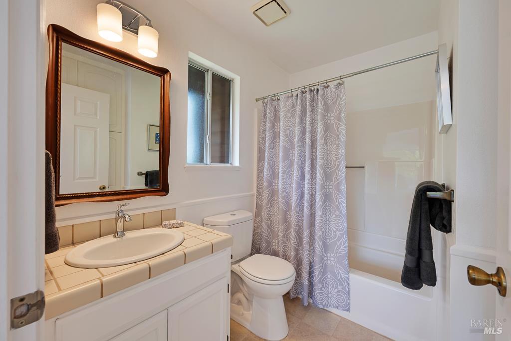4542 Thomas Road Sebastopol CA 95472