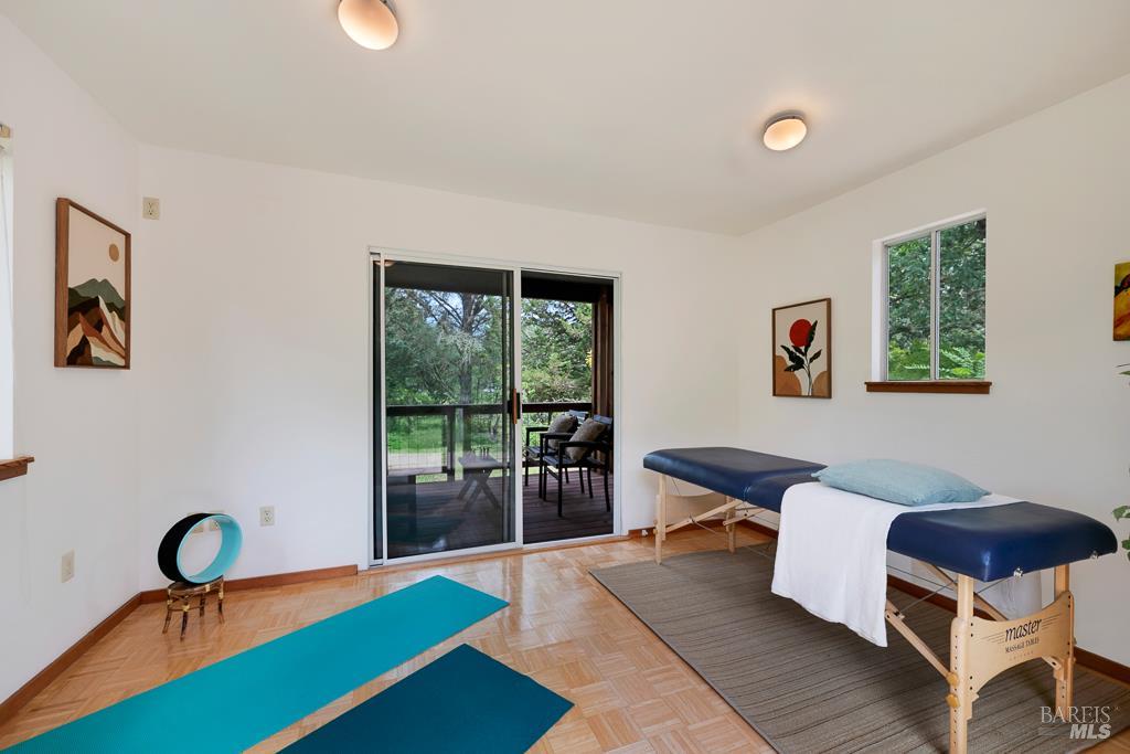 4542 Thomas Road Sebastopol CA 95472
