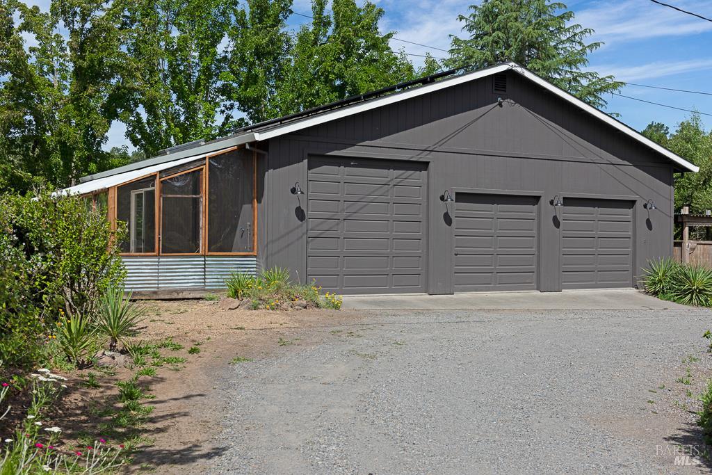 4542 Thomas Road Sebastopol CA 95472