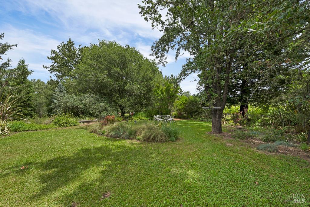 4542 Thomas Road Sebastopol CA 95472