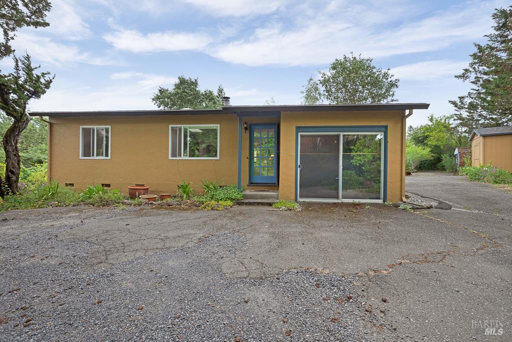 4542 Thomas Road Sebastopol CA 95472