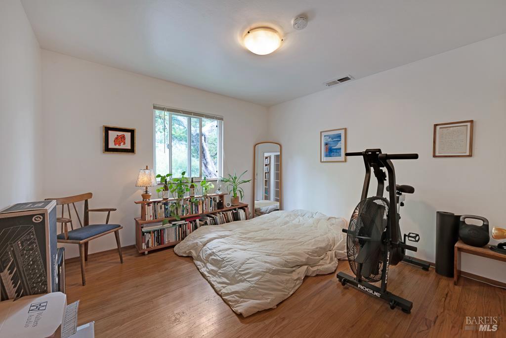 4542 Thomas Road Sebastopol CA 95472