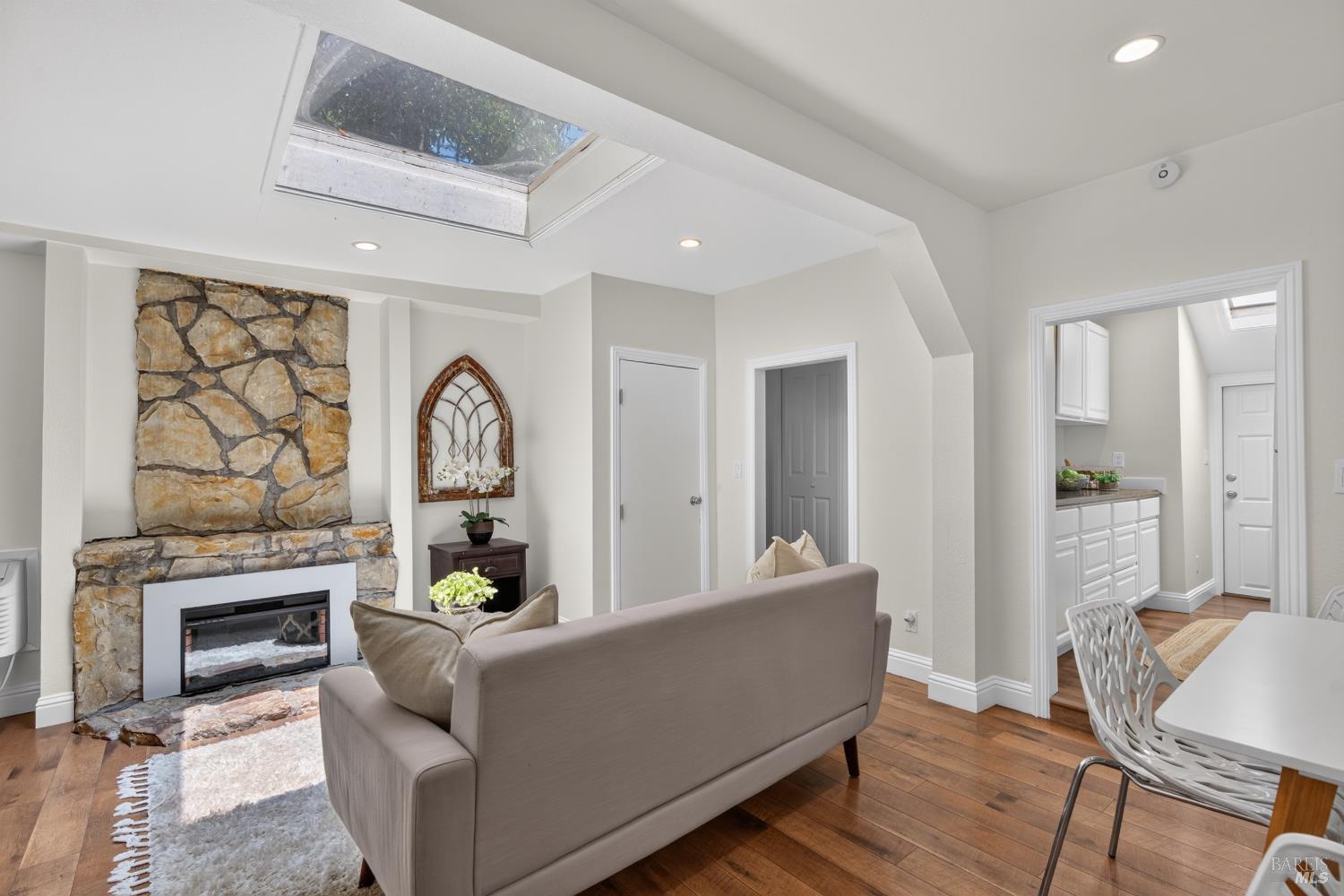 8645 Mirabel Road Forestville CA 95436