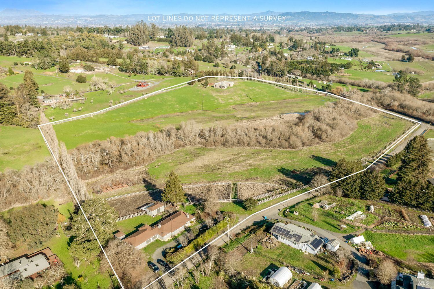3006 Bloomfield Road Sebastopol CA 95472