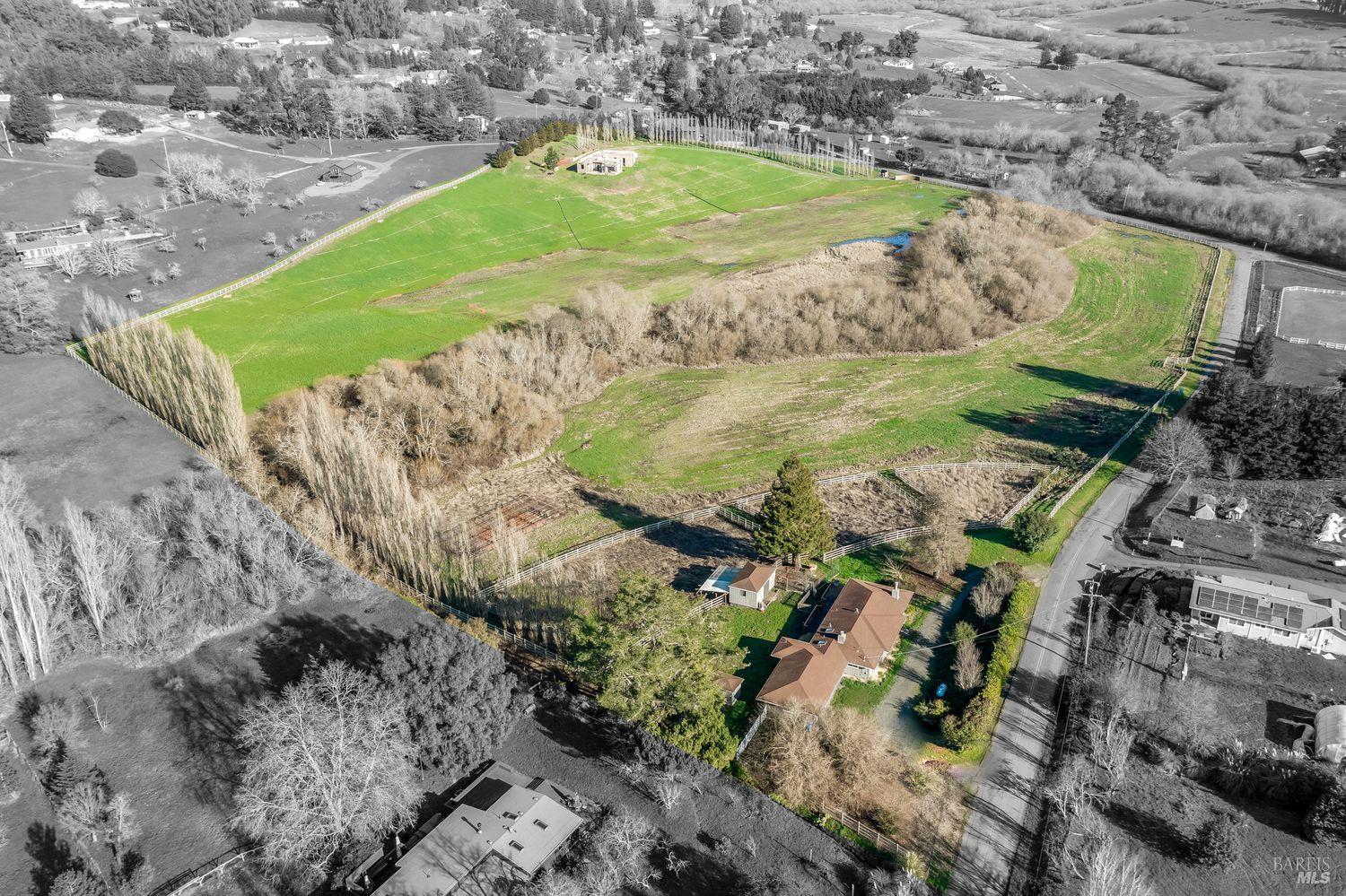 3006 Bloomfield Road Sebastopol CA 95472