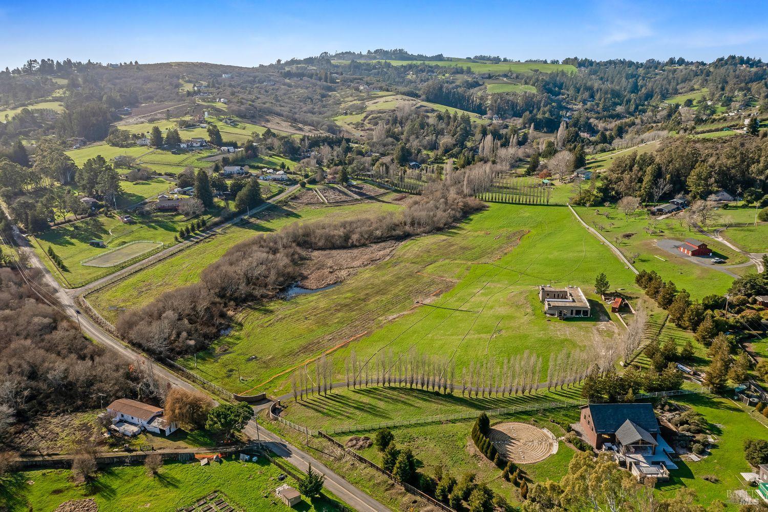 3006 Bloomfield Road Sebastopol CA 95472