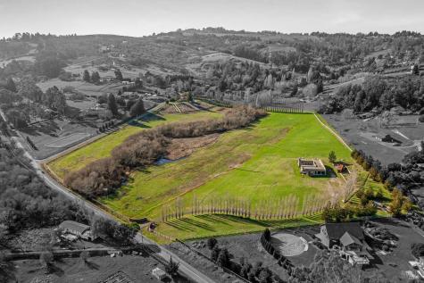 3006 Bloomfield Road Sebastopol CA 95472