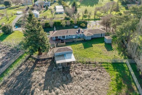 3006 Bloomfield Road Sebastopol CA 95472