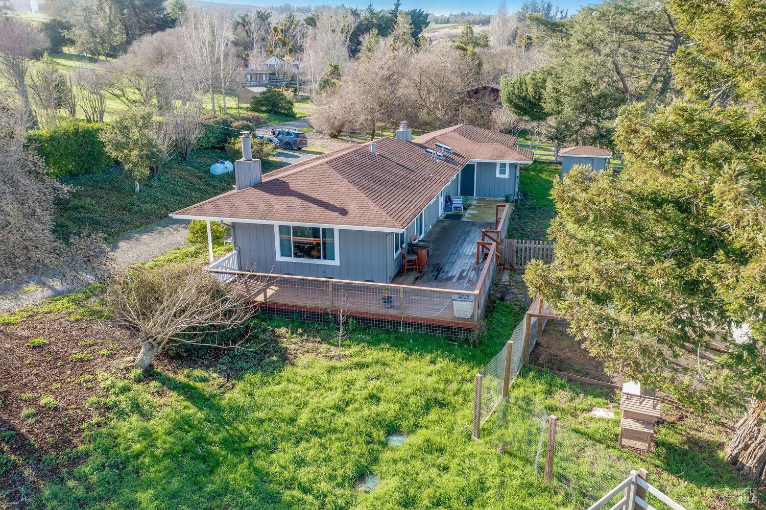 3006 Bloomfield Road Sebastopol CA 95472