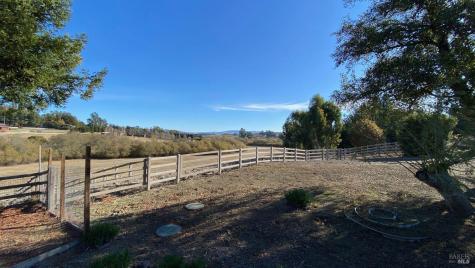 3006 Bloomfield Road Sebastopol CA 95472