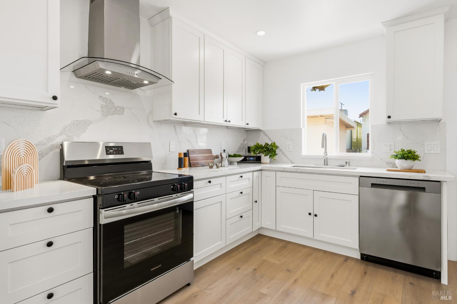 687 9th Street Richmond CA 94801