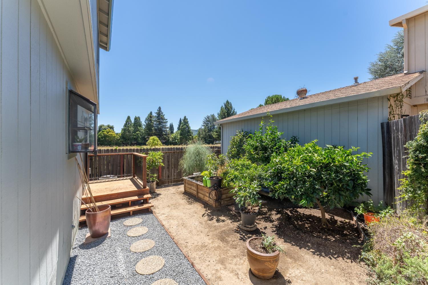 313 Cooper Lane Ukiah CA 95482