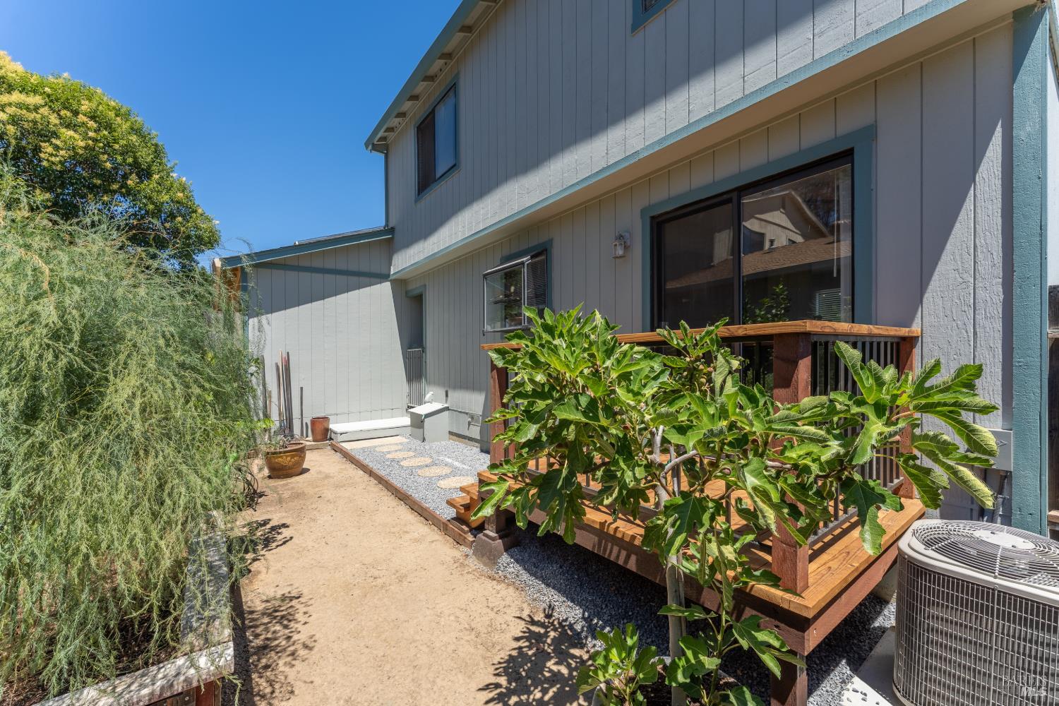 313 Cooper Lane Ukiah CA 95482