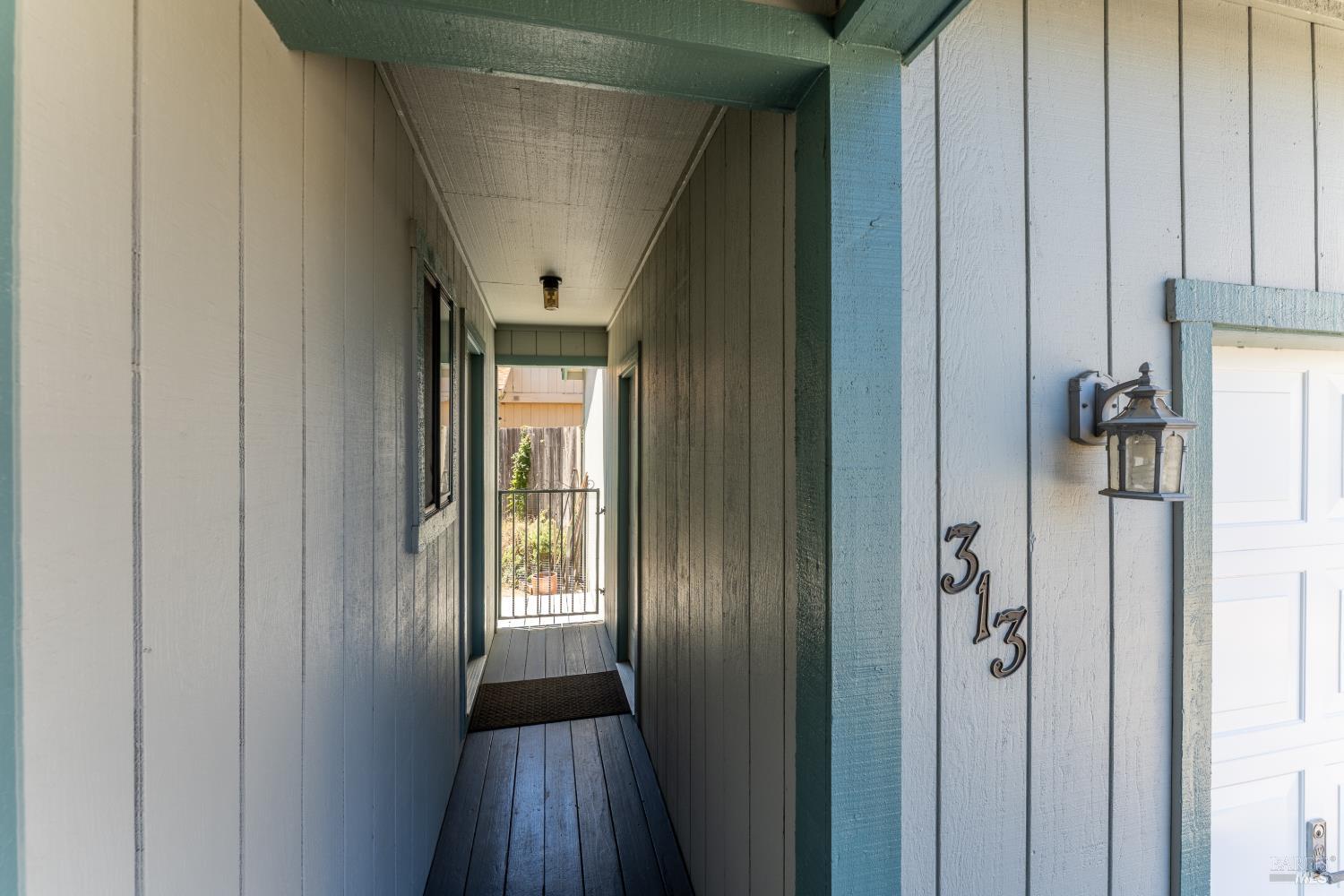 313 Cooper Lane Ukiah CA 95482