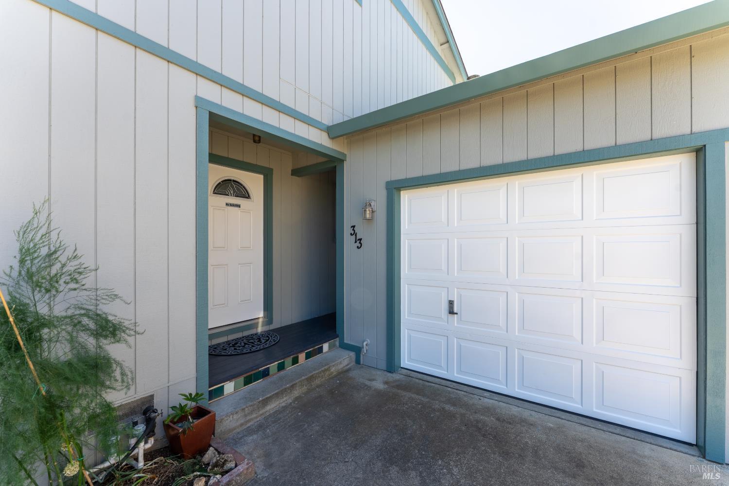 313 Cooper Lane Ukiah CA 95482