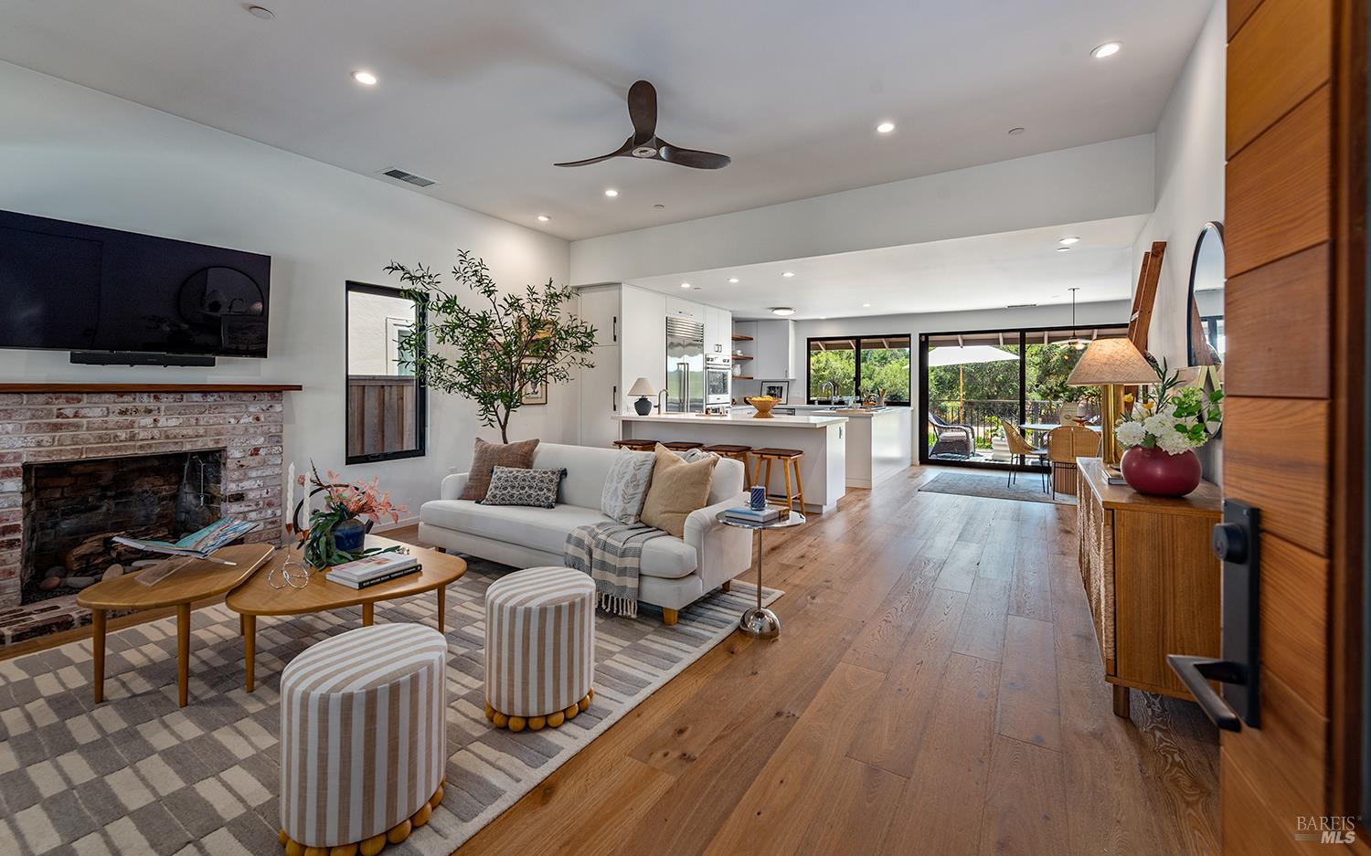 1306 Pinon Drive Healdsburg CA 95448
